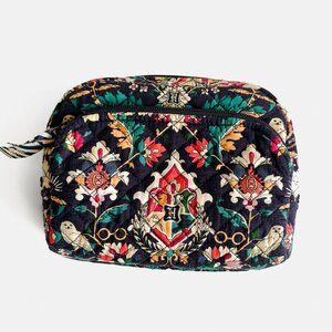 Vera Bradly Home To Hogwarts Harry Potter Medium Cosmetic Makeup Bag NWT RARE